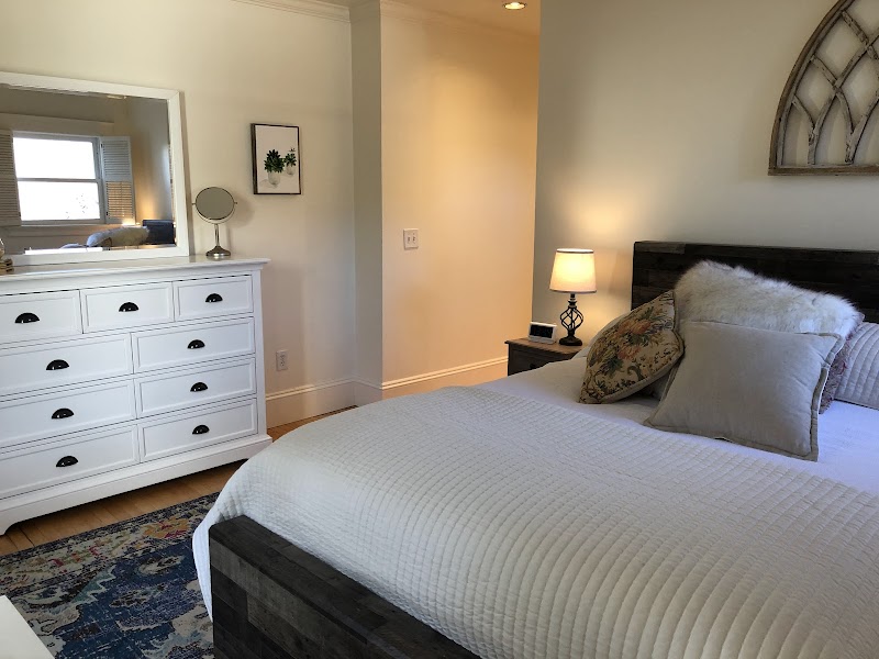 The Harbor House - Photo 2