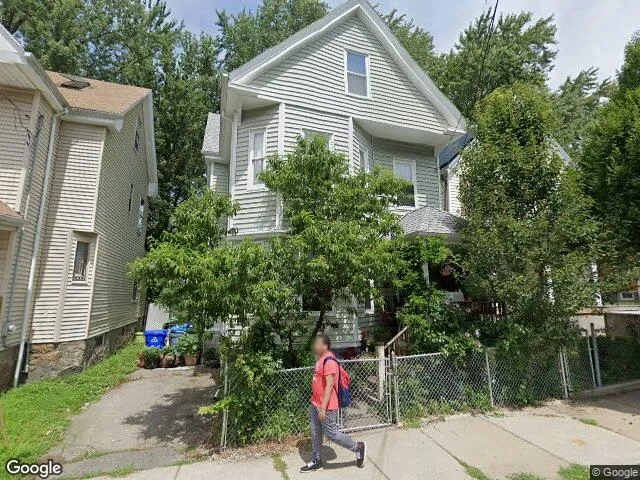 Boston Eco Sober House - Photo 6
