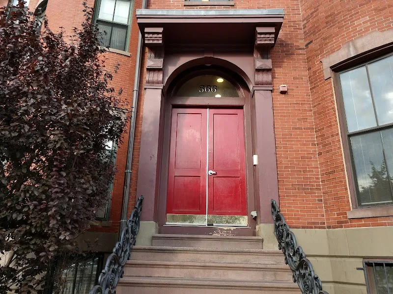 Victory House - Photo 1