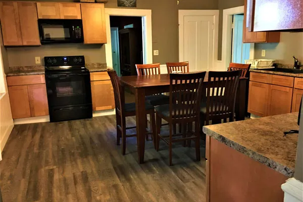 Men of Dignity - Southbridge Men's Sober House: Vanderburgh Sober Living