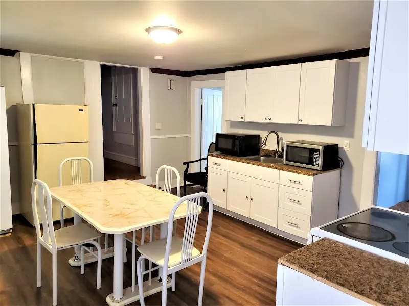 Men of Dignity - Southbridge Men's Sober House: Vanderburgh Sober Living - Photo 2