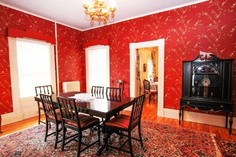 Miracles of Dignity - Elm Women's Sober House: Vanderburgh Sober Living - Photo 5