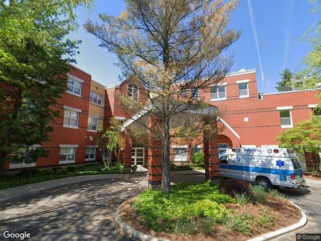 Spaulding Nursing & Therapy Center - Photo 5