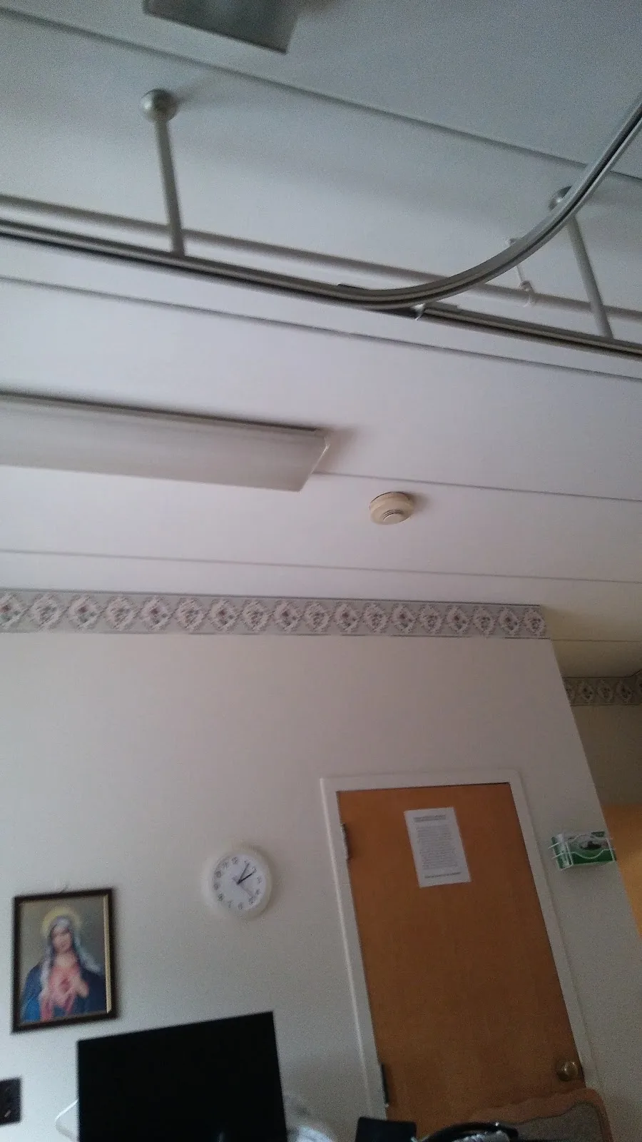 Cambridge Rehabilitation & Nursing Center - Photo 4