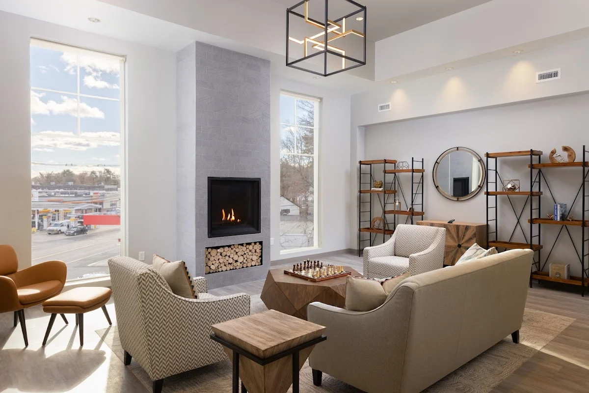 Mayflower Recovery - Photo 2