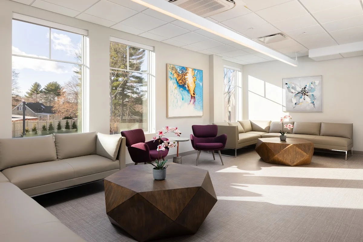 Mayflower Recovery - Photo 3