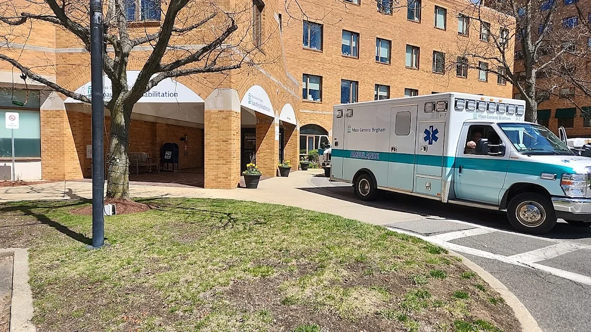 Spaulding Hospital Cambridge - Photo 3